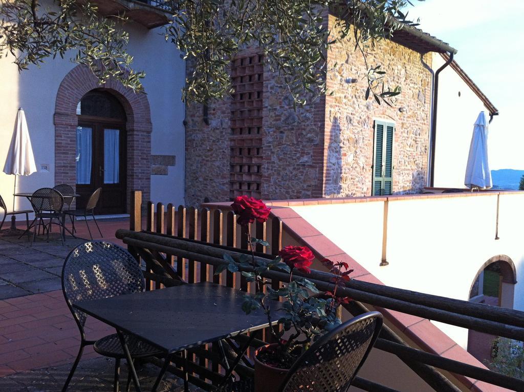 Podere Le Monache Монтайоне Номер фото
